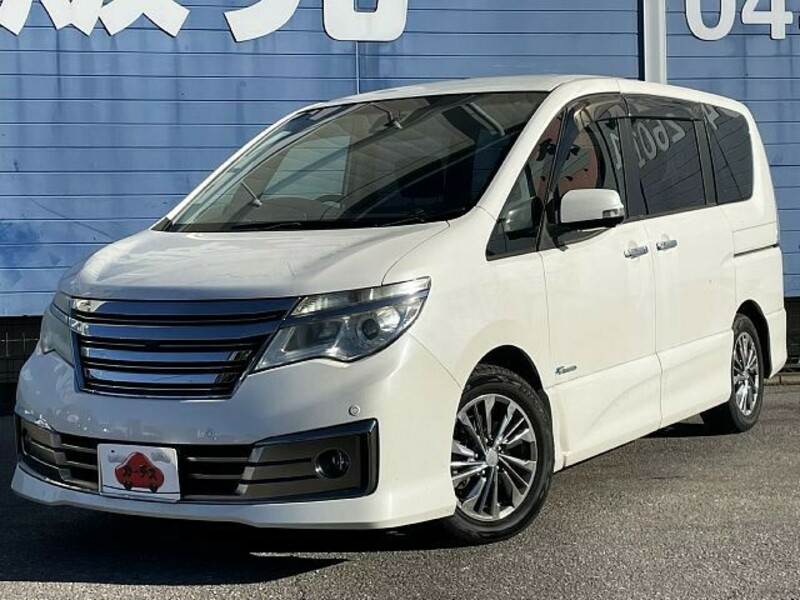 NISSAN　SERENA