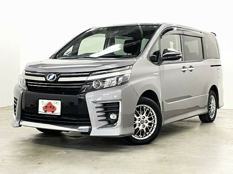 TOYOTA　VOXY