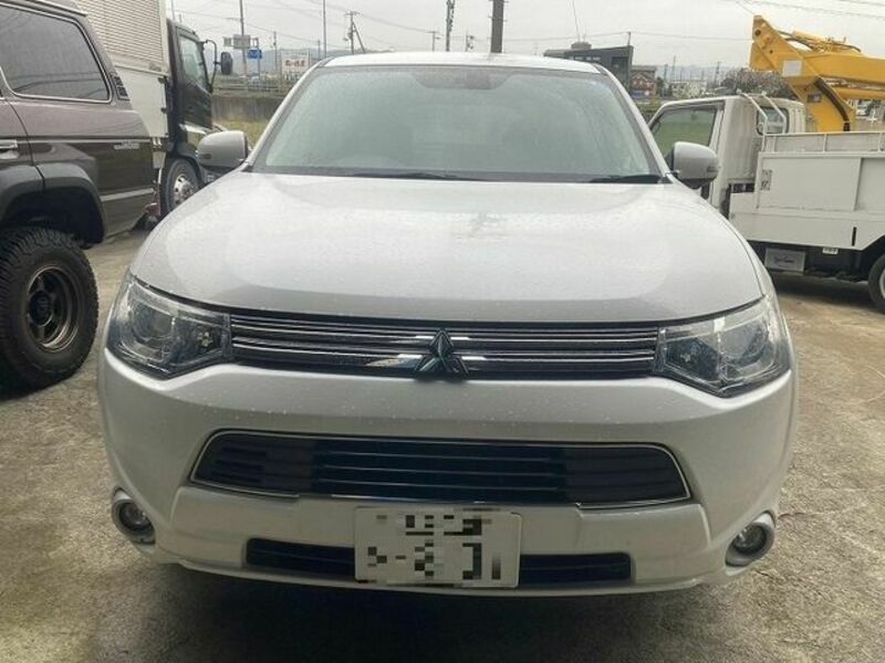 OUTLANDER PHEV-4