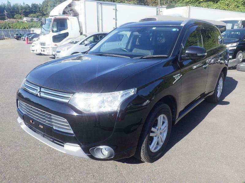 OUTLANDER PHEV-36