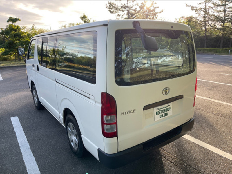 HIACE VAN-11