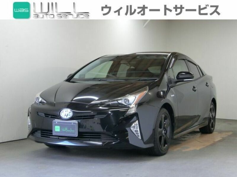 TOYOTA　PRIUS