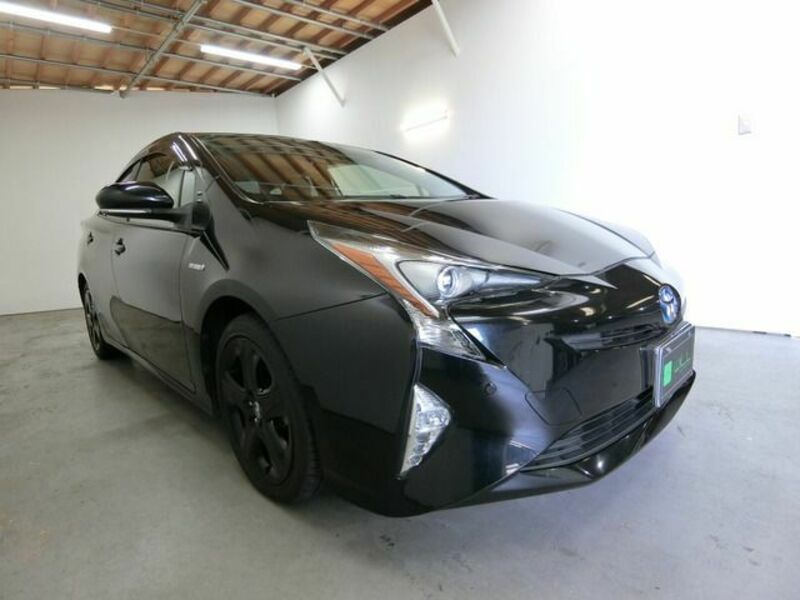 PRIUS-11