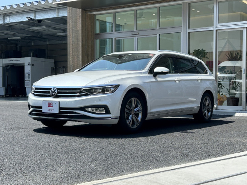 PASSAT VARIANT-13