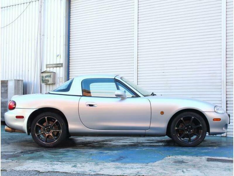 ROADSTER-3