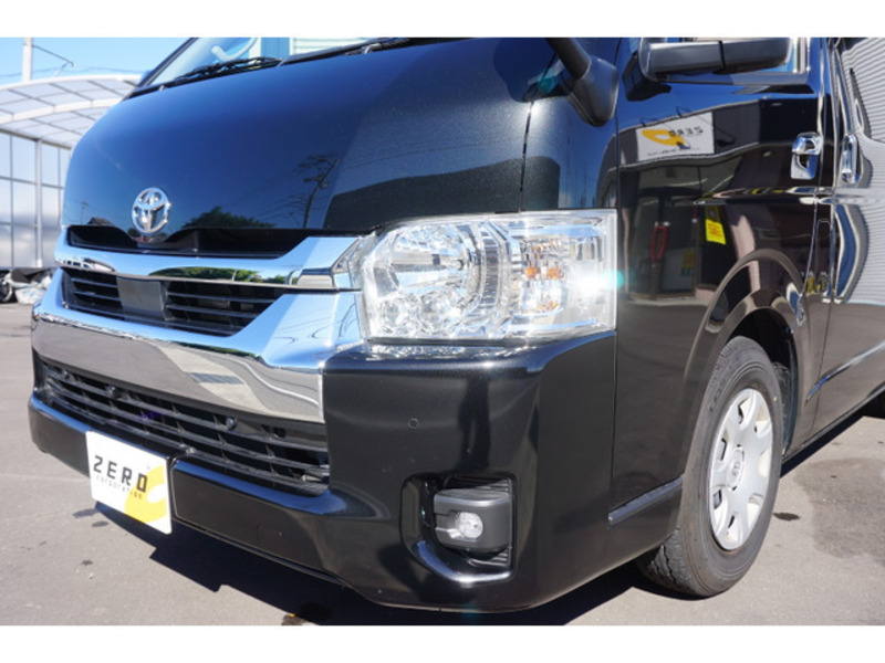 HIACE-11