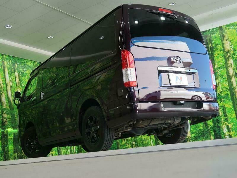 HIACE VAN