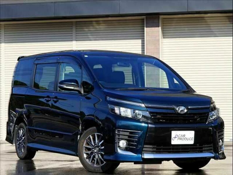 TOYOTA　VOXY