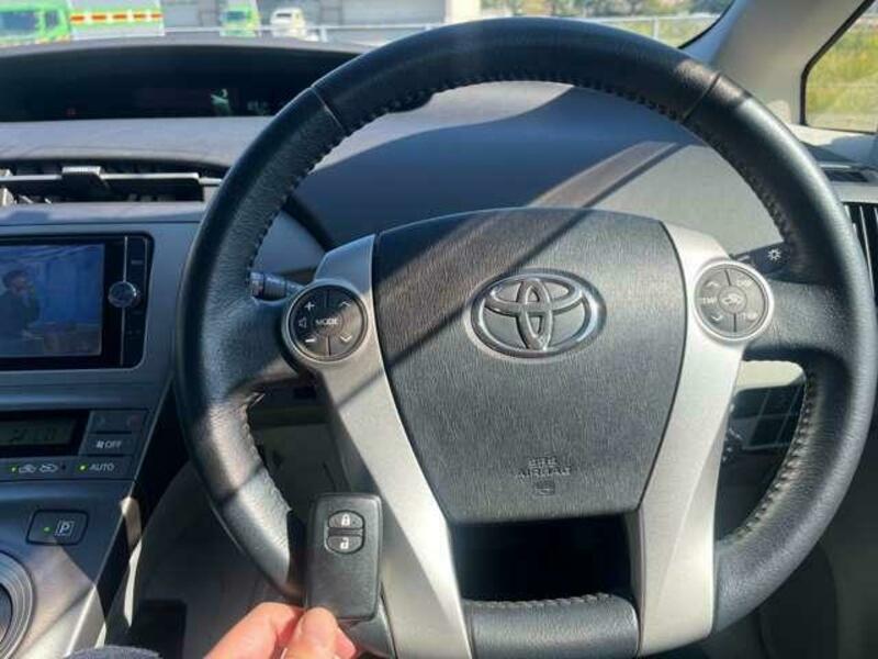 PRIUS-19