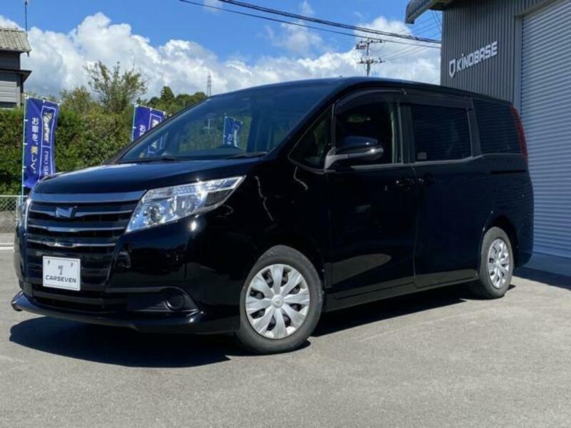 TOYOTA　NOAH