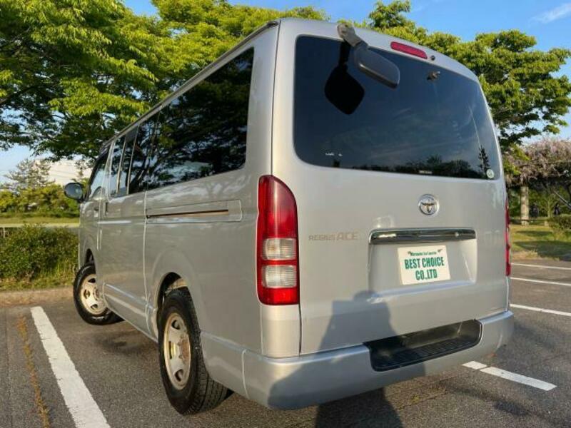 HIACE VAN-1