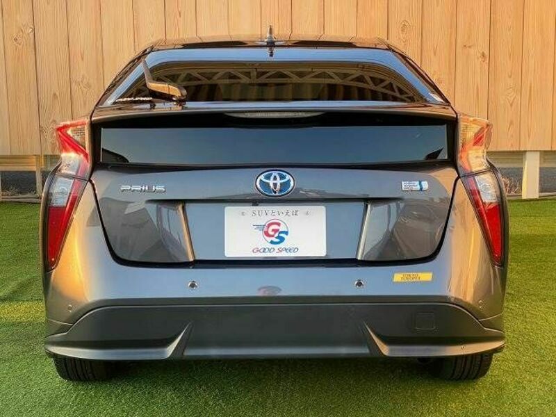 PRIUS-12