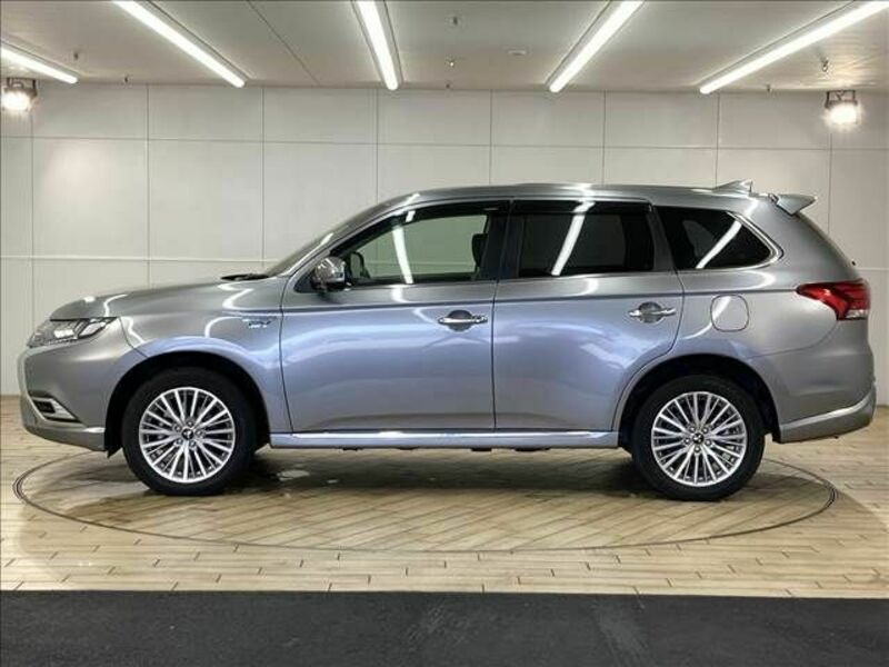 OUTLANDER PHEV-15