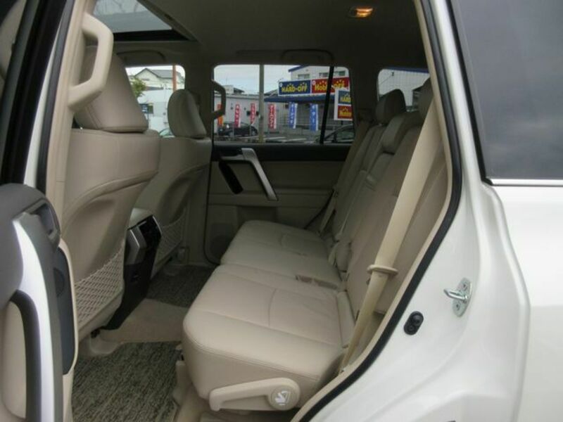 LAND CRUISER PRADO-18