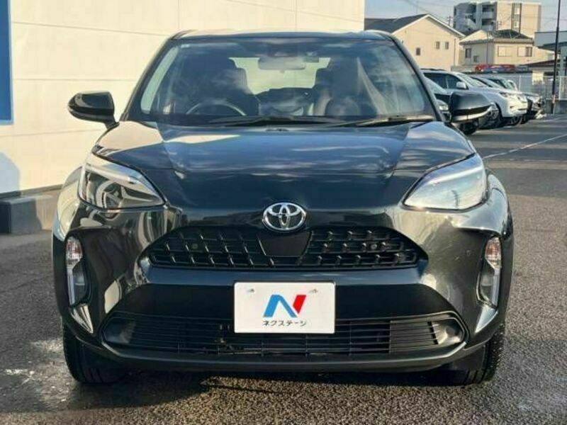 YARIS CROSS-14