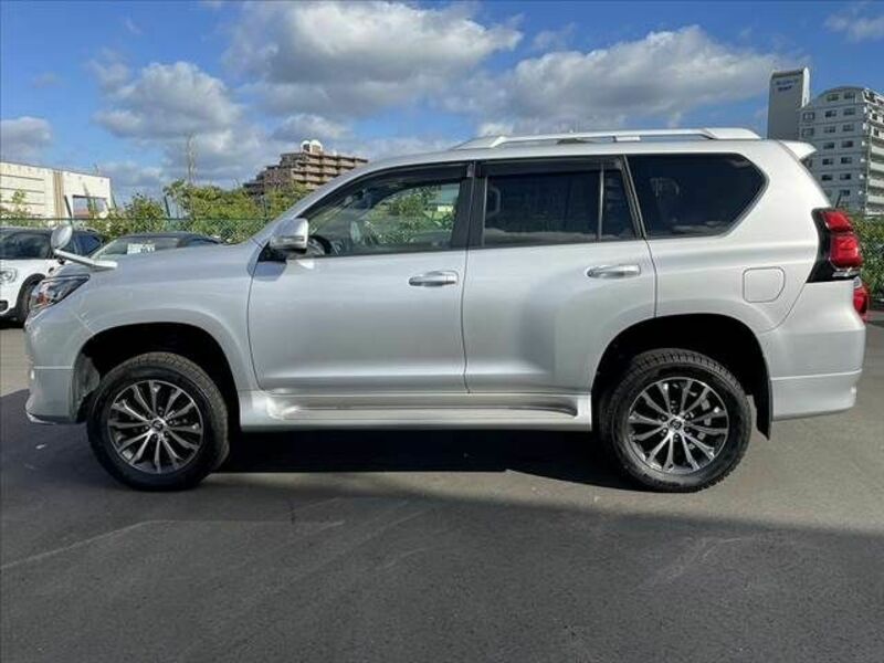 LAND CRUISER PRADO-10