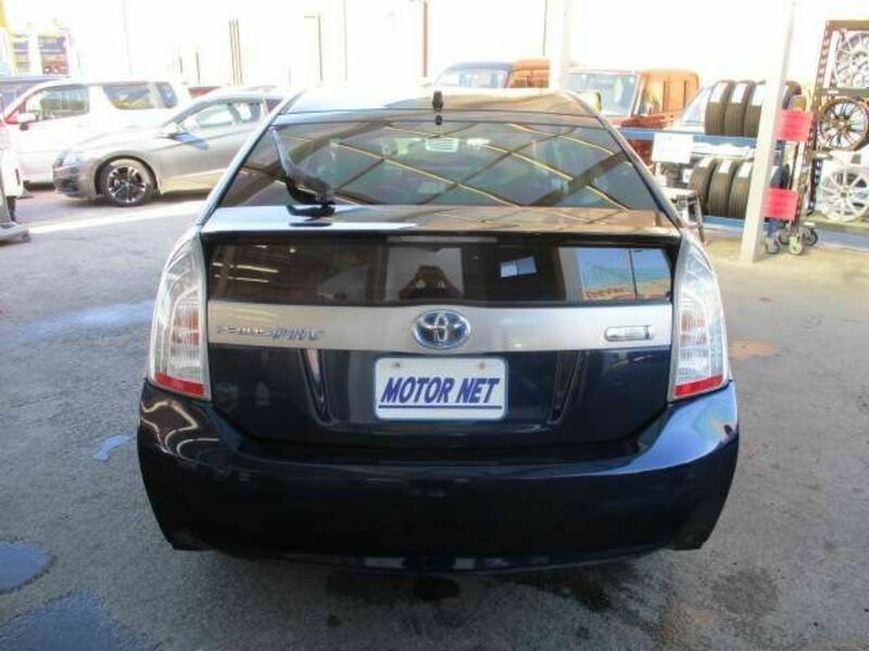 PRIUS PHV-6