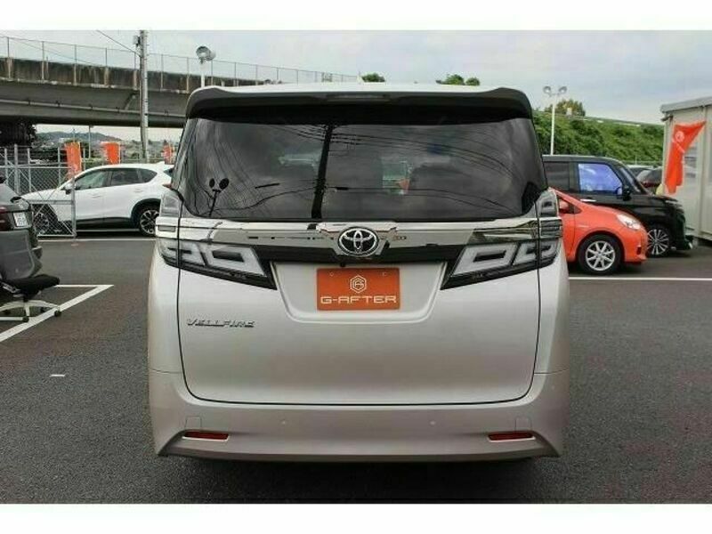 VELLFIRE-7