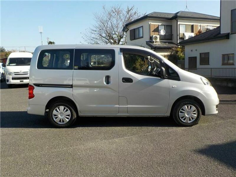 NV200 VANETTE-13