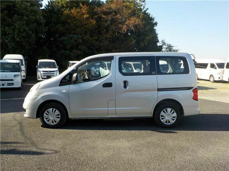 NV200 VANETTE-17