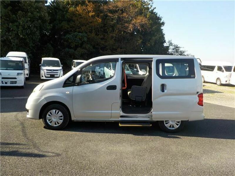 NV200 VANETTE-18