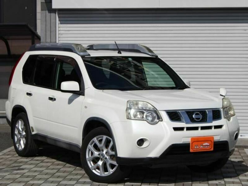 X-TRAIL-18