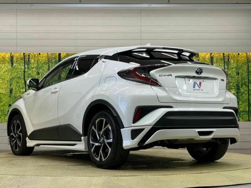 C-HR-8