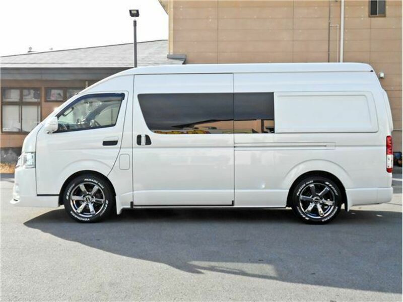 HIACE-9