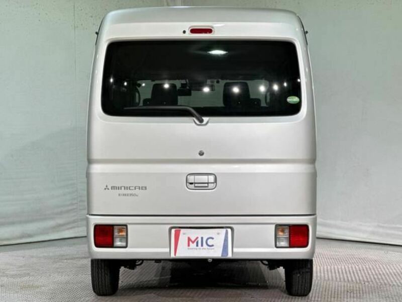 MINICAB VAN-17