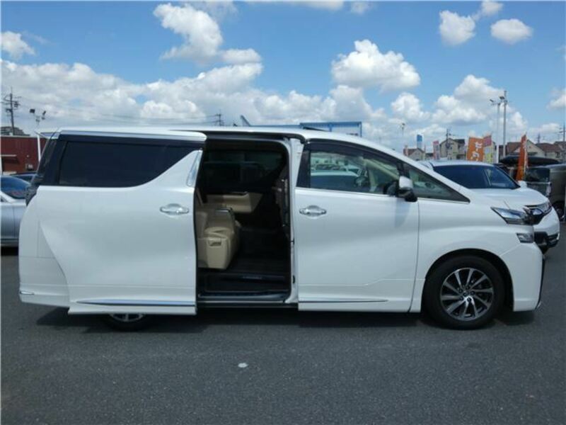 VELLFIRE-10