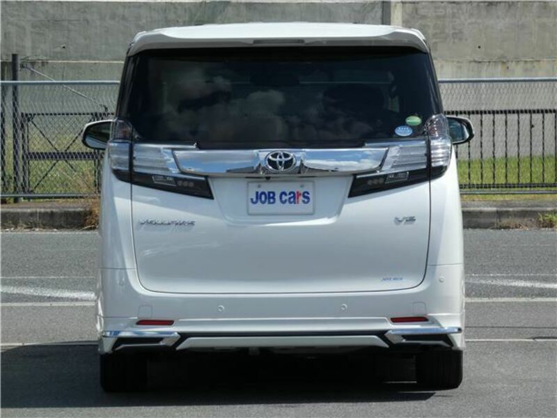 VELLFIRE-11