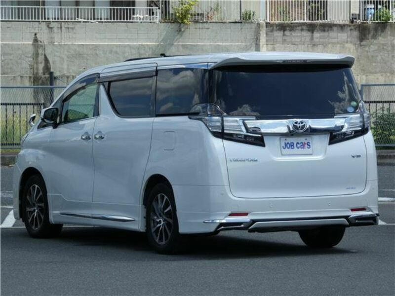 VELLFIRE-15