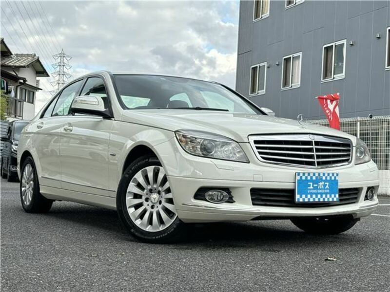 MERCEDES-BENZ　C-CLASS