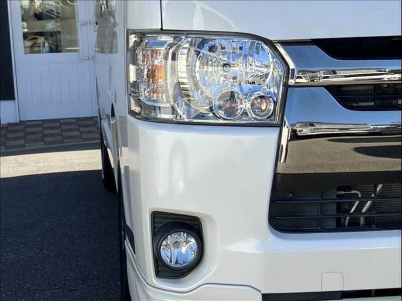 HIACE VAN-9