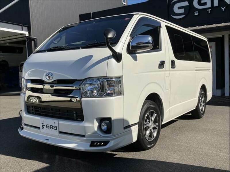 HIACE VAN-11