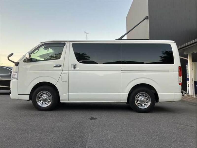 HIACE VAN-13