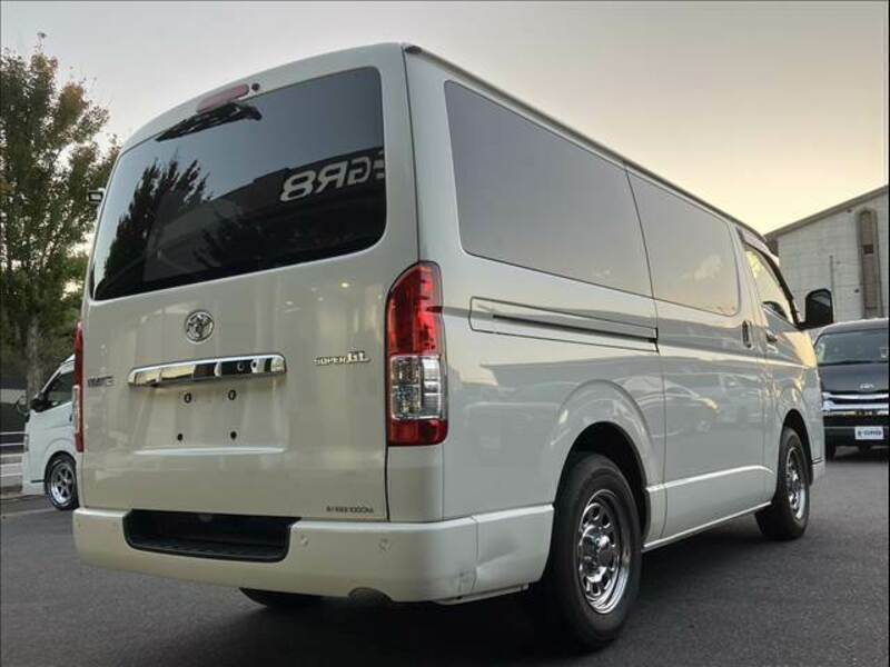 HIACE VAN-14