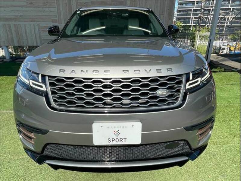 RANGE ROVER VELAR-12