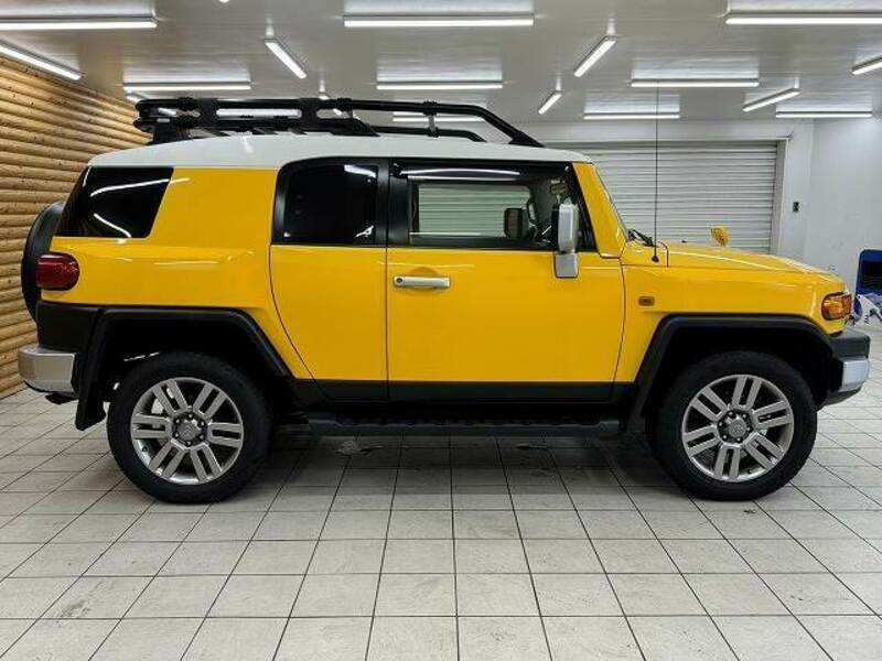 FJ CRUISER-17