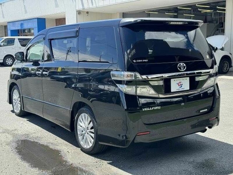 VELLFIRE-14