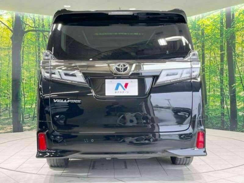 VELLFIRE-16