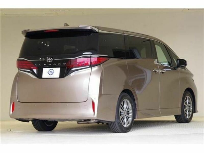 ALPHARD-1