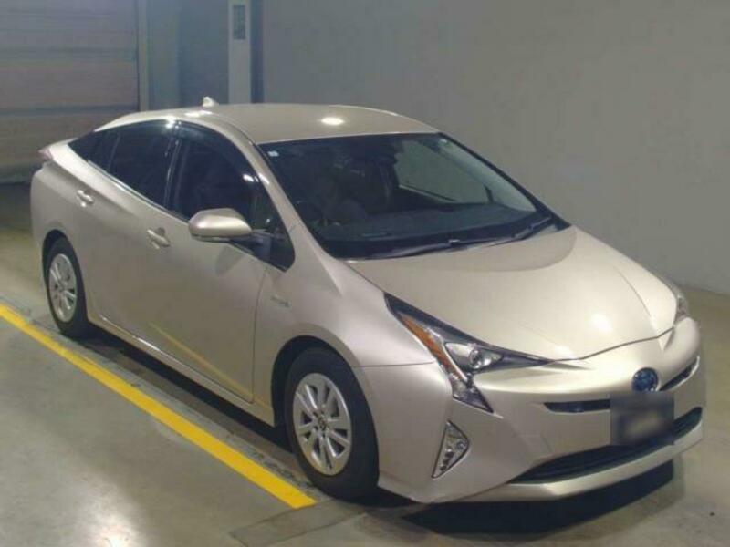 PRIUS-10