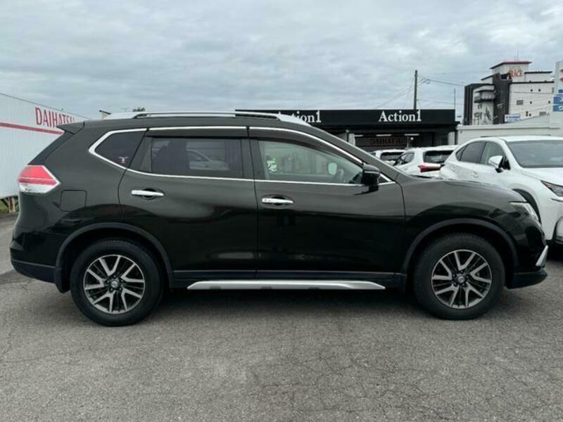 X-TRAIL-17