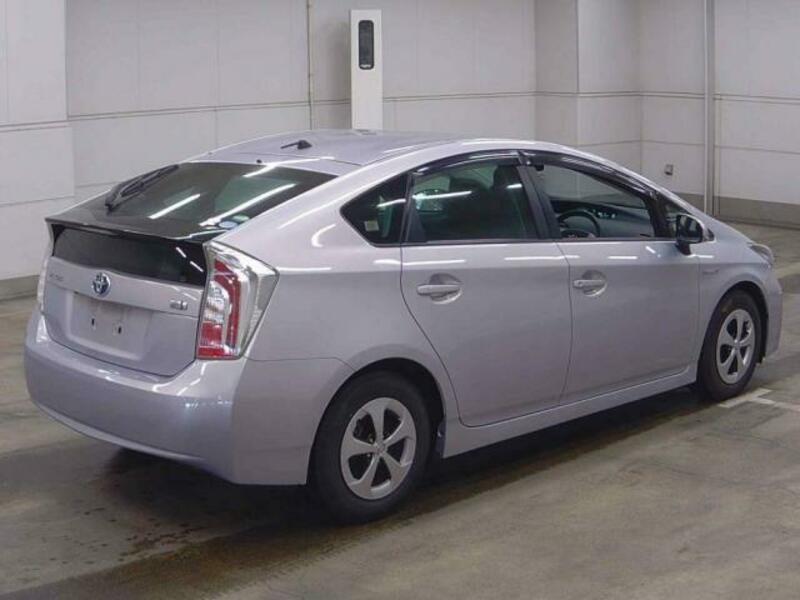 PRIUS-3