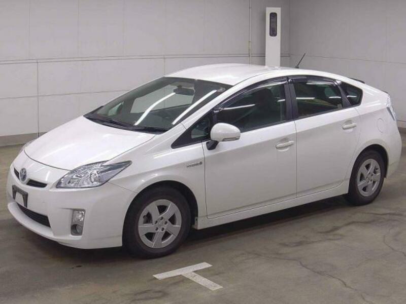 PRIUS-4