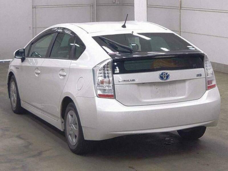 PRIUS-1