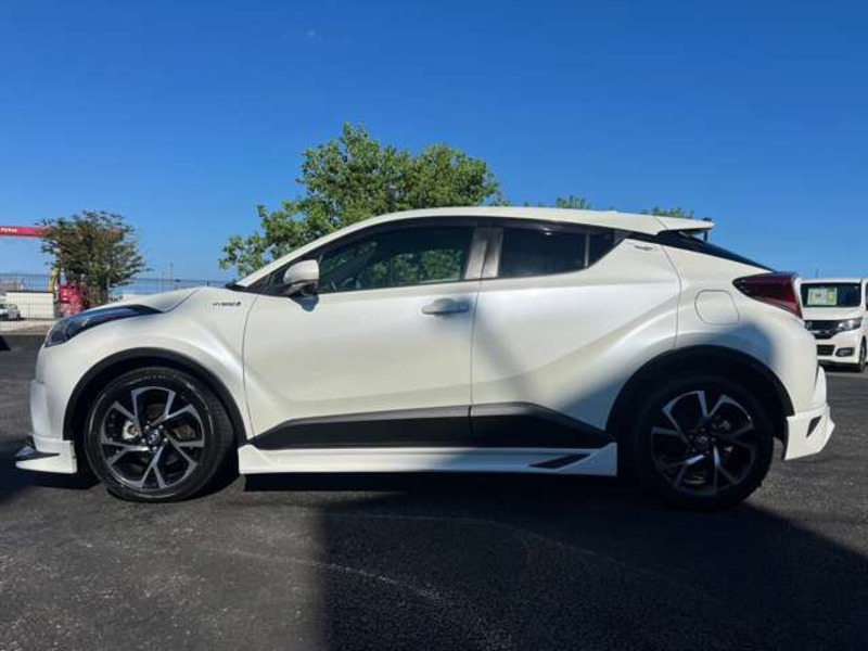 C-HR-4