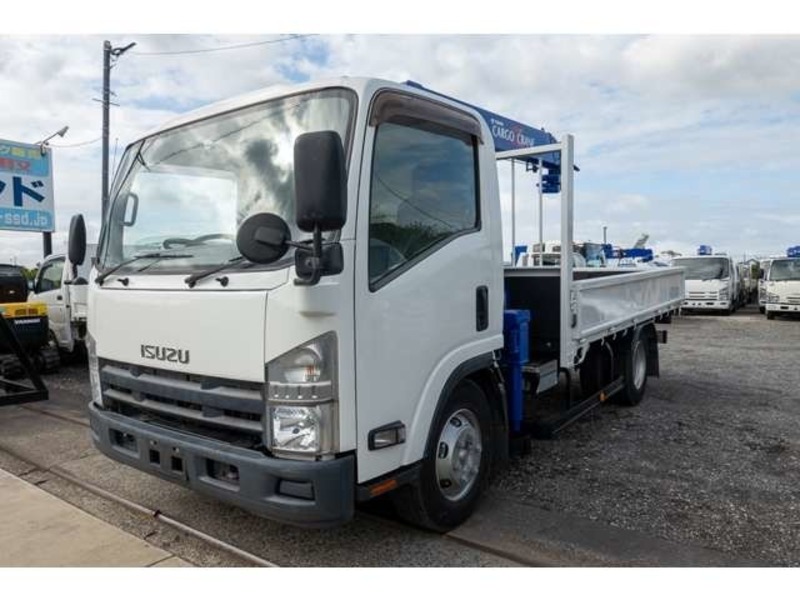 ISUZU　ELF