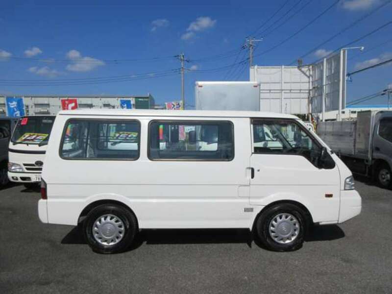 BONGO VAN-5